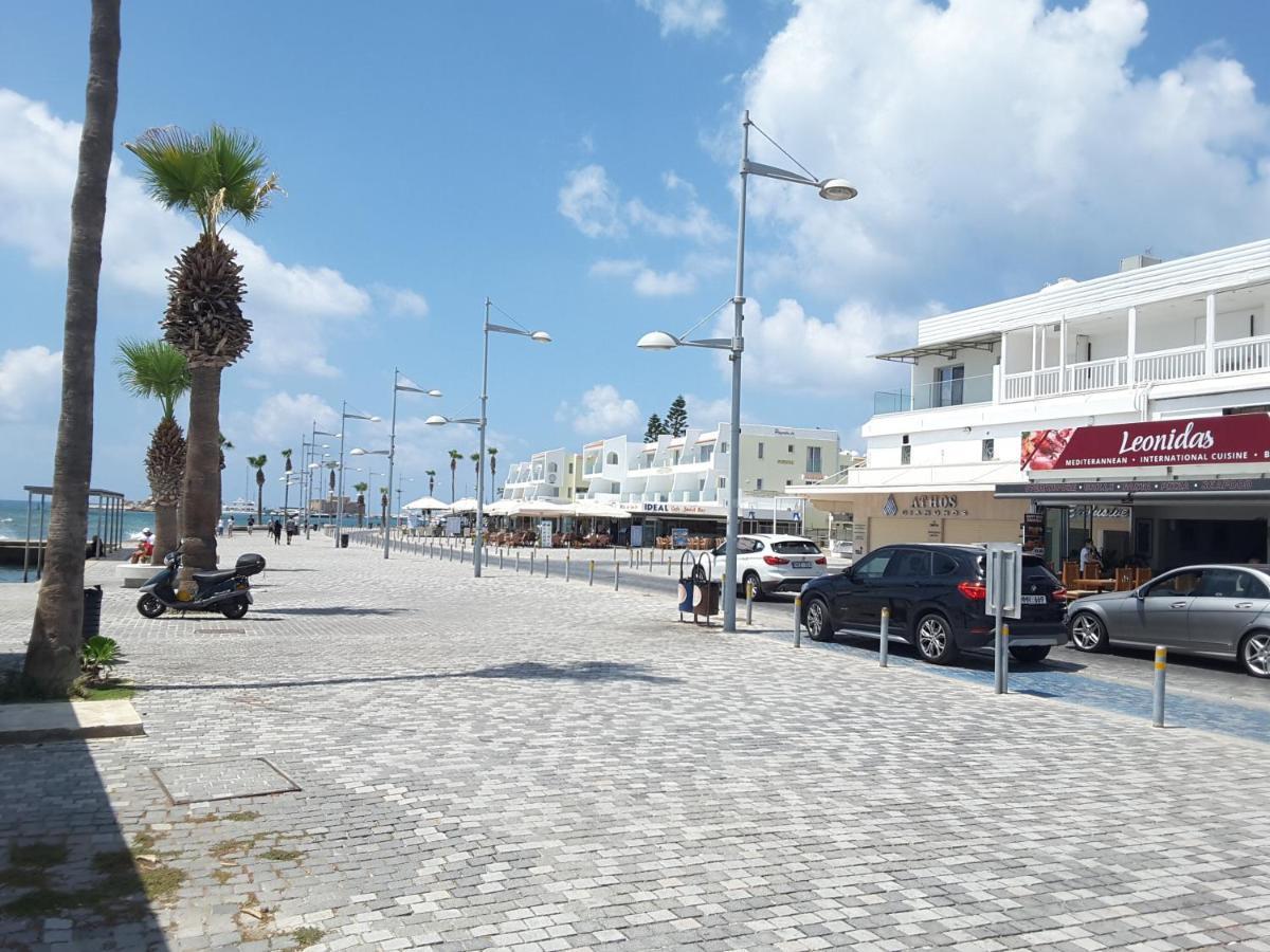 Lighthouse By The Sea Lovely 2Bdr Apartment Paphos Ngoại thất bức ảnh