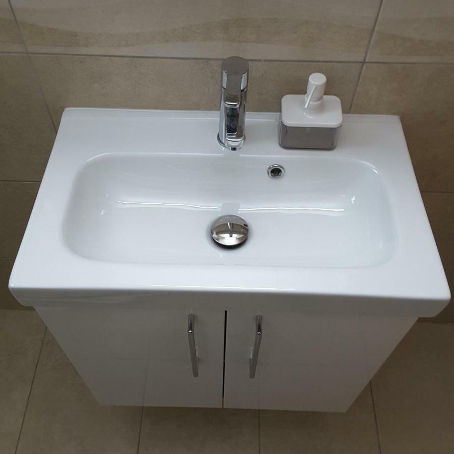 Lighthouse By The Sea Lovely 2Bdr Apartment Paphos Ngoại thất bức ảnh