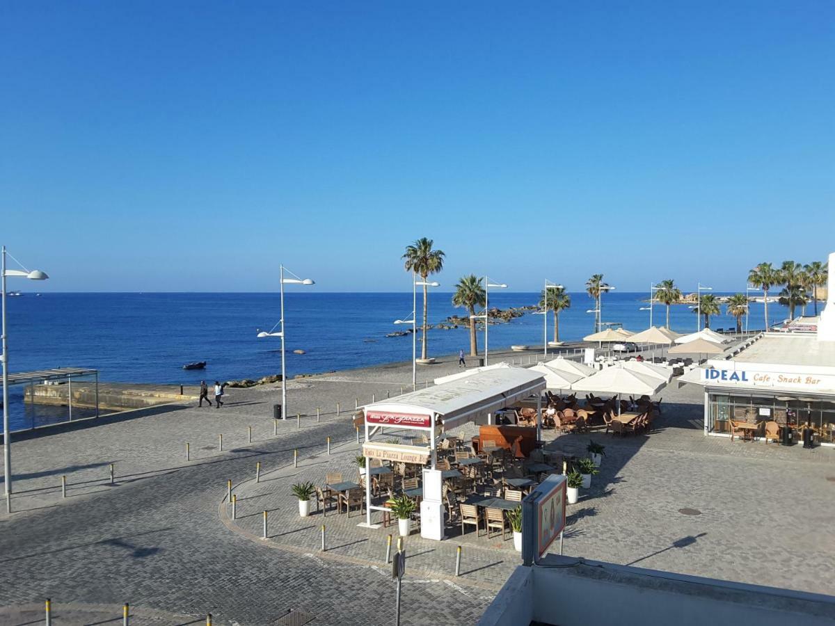 Lighthouse By The Sea Lovely 2Bdr Apartment Paphos Ngoại thất bức ảnh